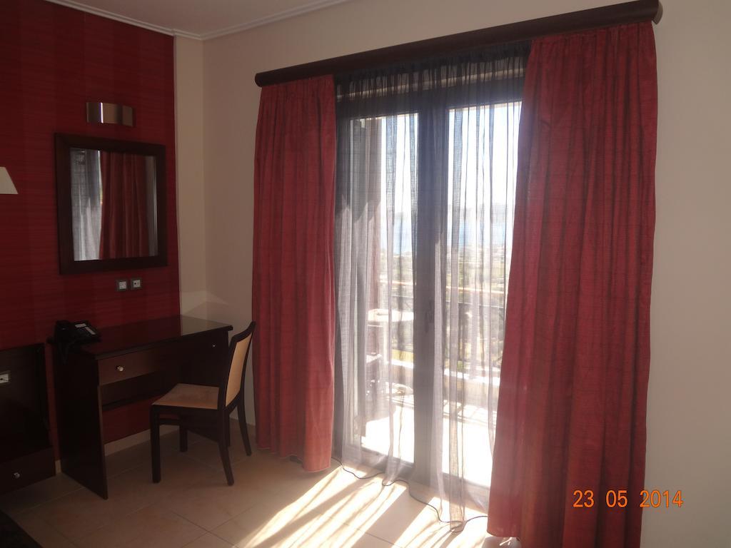Aegea Hotel Caristo Habitación foto